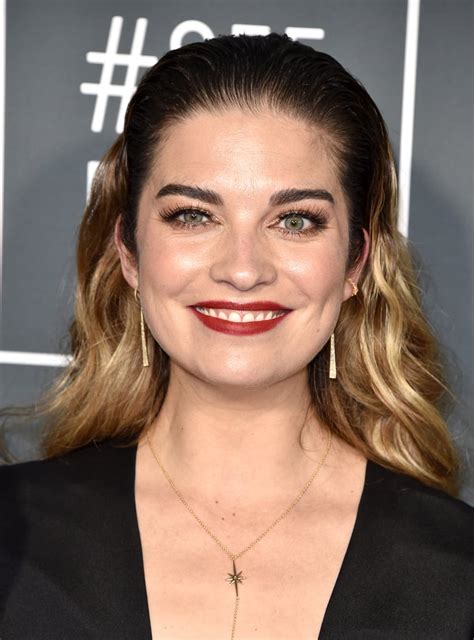 Annie Murphy At The 2019 Critics Choice Awards Schitts Creek Cast