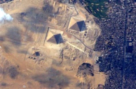 Station Astronaut Snaps Super Sharp View Of The Great Pyramids From
