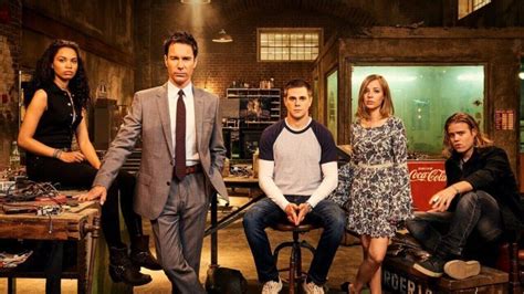 Travelers Season 3 Everything We Know So Far What S On Netflix