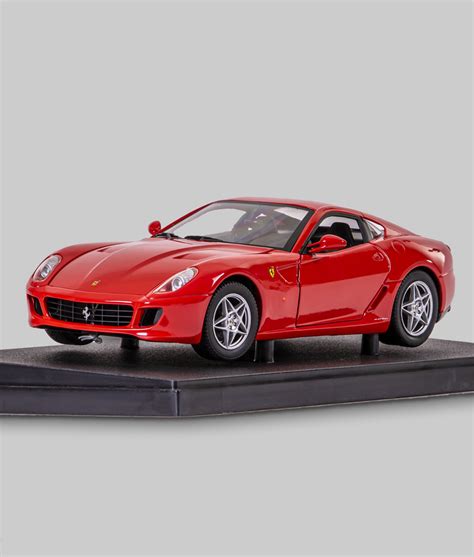 The 599gtb looks so classy in silver. Mattel Hot Wheels Ferrari 599 GTB Fiorano 1:18 Scala, Red | Motorsport Maranello