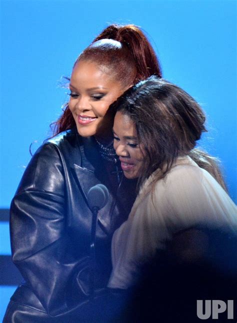 Photo Rihanna And Regina Hall Onstage During The 19th Annual Bet