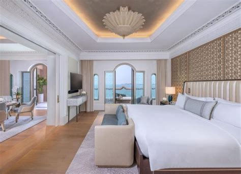 Les 9 plus beaux hôtels de luxe 5 étoiles à Abu Dhabi 2023