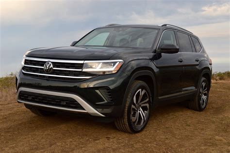 That means you can bring your favourite apps, podcasts. 2021 Volkswagen Atlas V6 SEL Premium Review by David ...