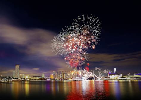 Fireworks Over Singapore 4k Ultra Hd Wallpaper Background Image