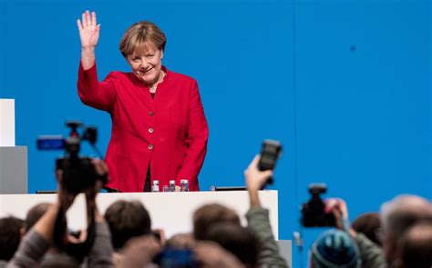 Angela Merkel Aplaudată Timp De 11 Minute Schimbările Anunțate De