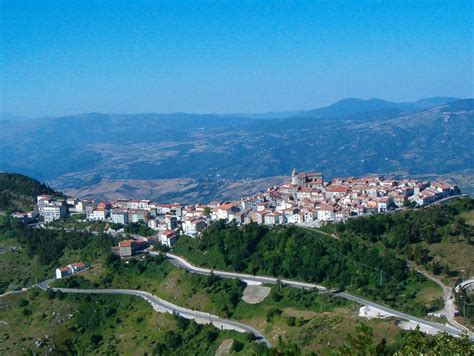 Abruzzo rural property has been selling properties to international clients since 2012. 6 Dream Retirement Destinations In Europe, Now On Sale | HuffPost