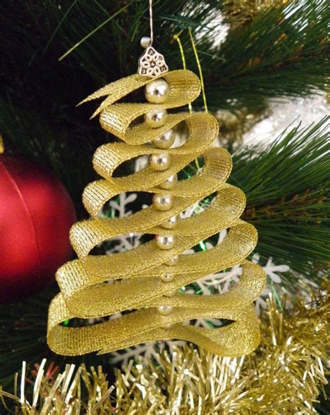 Cool 99 Beautiful Christmas Tree Ornaments Ideas You Must Have