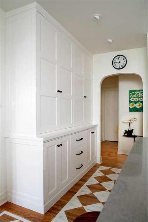 If you are planning to remodel your kitchen then buy quality and affordable white shaker cabinets from panda kitchen and bath. Spacious White Kitchen Pantry | White kitchen pantry ...
