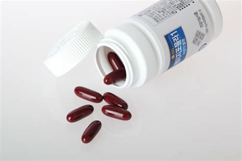 Brown medical vitamin pills free image download