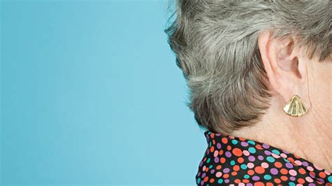 Simple No Fuss Hair Tricks For Over 60 Women Starts At 60