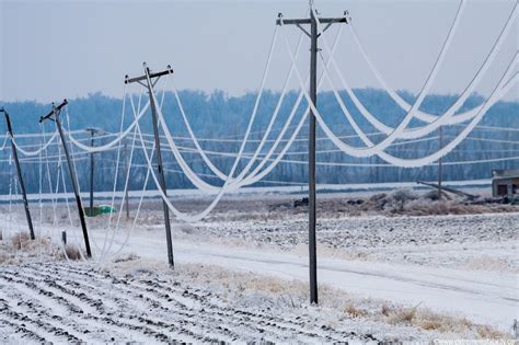 Power Lines Sag And Break After A Damaging Ice Storm Mound City Ice