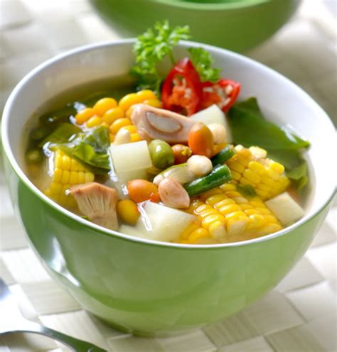Durasi persiapan 8 buah belimbing sayur, potong kasar. Gizi dan Kuliner by Budi: Masakan Berkuah - Sayur Asam (Asem)