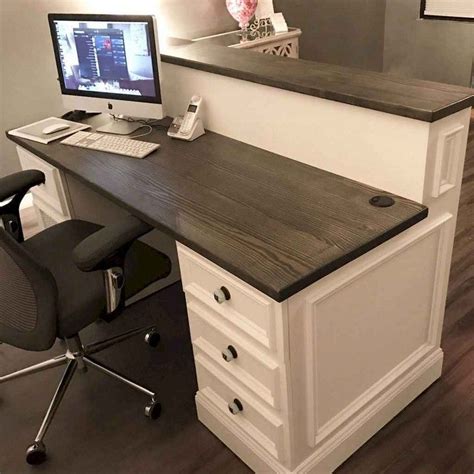 Uses all off the shelf dimensional boards (no plywood!), easy to build with our step by step plans. 35+ Incredible DIY Farmhouse Desk Decor Ideas On A Budget ...