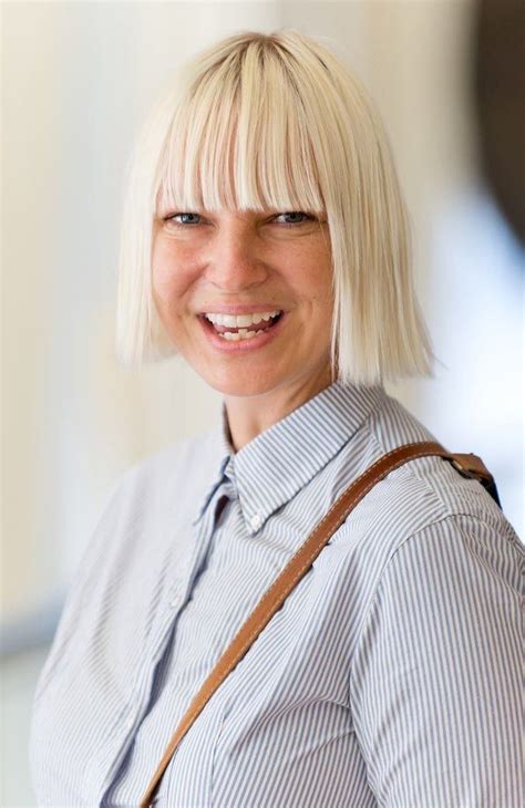 Pin By Merete Wadensjö On Sia Hair Styles Hairstyle Blonde Waves