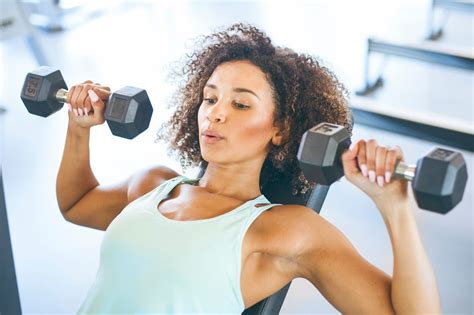 Lifting weights is better for your heart than cardio: study