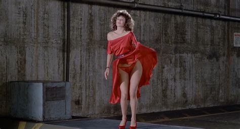 Kelly Lebrock Nue Dans The Woman In Red