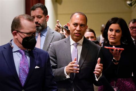 Jeffries Makes Historic Bid To Lead House Dems After Pelosi Trendradars