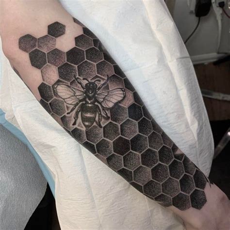 Honeycomb And Bee By Tommy Sisneros All Sacred Tattoo Edgewater