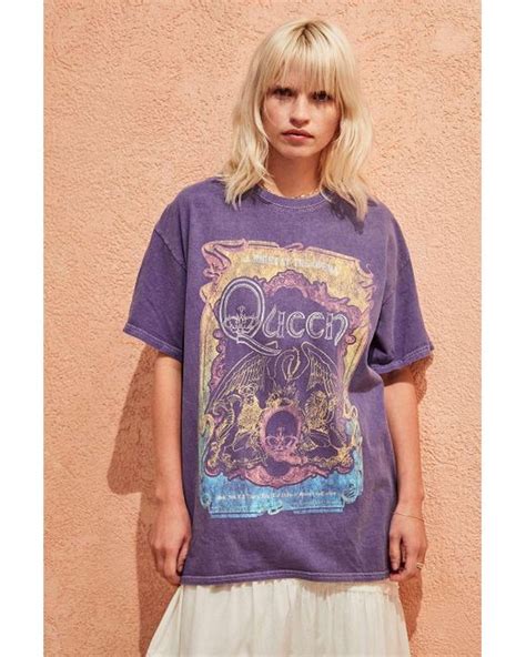 urban outfitters cotton uo queen tour poster dad t shirt in purple lyst uk