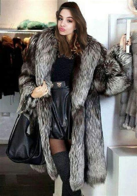 Fur Fashion Fashion Models Hermes Kelly Bag Fox Fur Coat Silver Fox