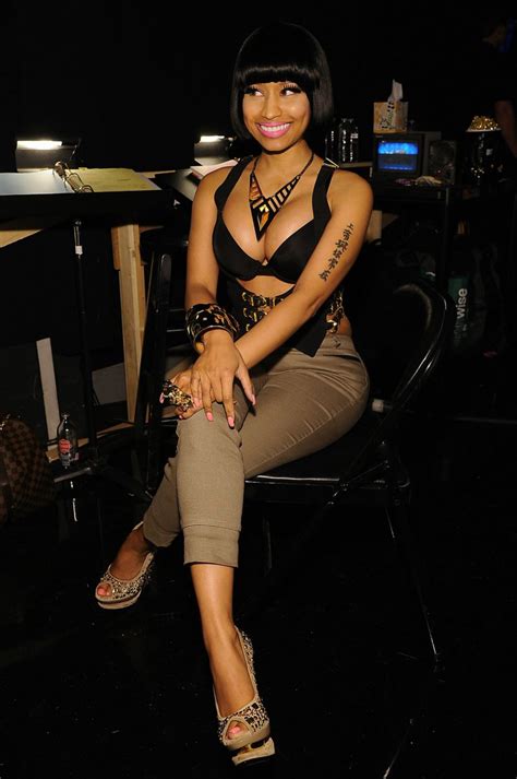 Nicki Minajs Legs And Feet 23 Sexiest Celebrity Legs And Feet