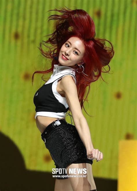 Lets All Take A Minute To Appreciate Yunas Red Haired 있지 Itzy 신유나