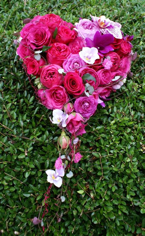 Heart Shaped Bridal Bouquet Sympathy Flowers Funeral Flower
