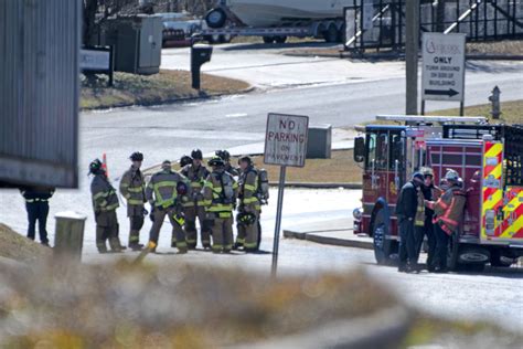 Five people died at the foundation food group plant in gainesville, about 60 miles (97 km) northeast of atlanta, and one last month, two workers at a golden west food group plant in los angeles county, lost consciousness and died following an apparent liquid nitrogen leak there, according to. 6 killed in liquid nitrogen leak at Foundation Food Group ...