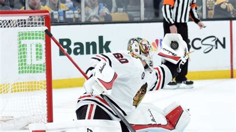 Should The Chicago Blackhawks Bring In A Veteran Goalie