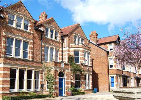 The course content and structure 2.1. Banbury Road Campus Administration | St Clare's, Oxford