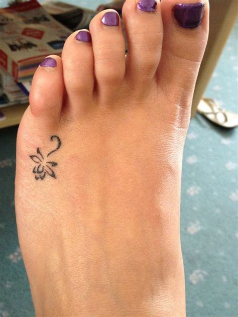 Pin By 480 980 6517 On Tattoos Foot Tattoos Small Pretty Tattoos