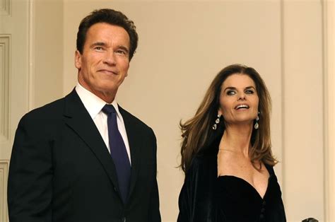 Maria Shriver Painted Over In Arnold Schwarzeneggers Official Portrait