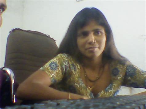 Live Chat With Facebook Friends Nisha Aunty Fans Site For Fun And Masti