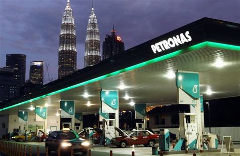 Petronas chemicals group limited (pcg) operates in the manufacturing, marketing, and selling a diversified range of petrochemical products, including. 10 Syarikat Awam Paling Besar Dan Kaya Di Malaysia | Iluminasi