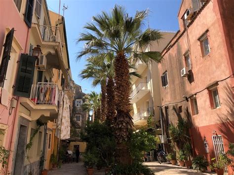 Επεισόδια στην πόλη του τζορτζ φλόιντ μετά το θάνατο φυγά από αστυνομικά πυρά. Kerkyra - #Kerkyra #oldtown (With images) | Κέρκυρα, Πόλη