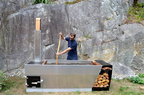 Japanese baths and soaking tubs. Soak Outdoor Wood Fired Hot Tub | The Coolector