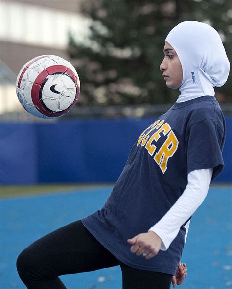 Up to the minute, sport headlines, news, results, sport standings, forums and blogs. Montreal designer creates sleek sports hijab | Toronto Star