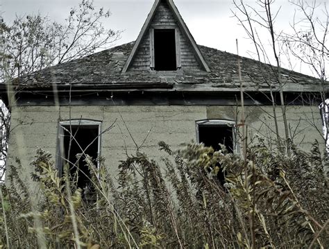 Spooky House Located On Native Indian Reserve South Of Toronto Creepy