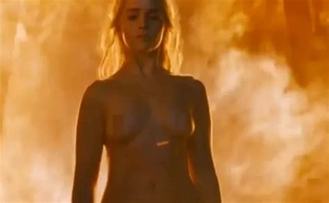 Emilia Clarke wurde in GoT zu Nackt Szenen gedrängt