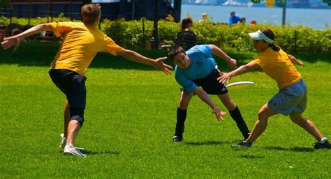 Get Better With These Most Useful Ultimate Frisbee Throws Ultimate
