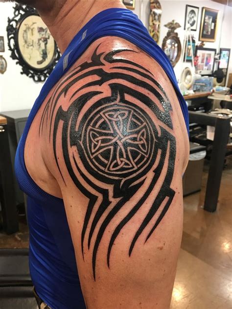 Tribal tattoos work well with celtic designs, as do large celtic tattoos on various places on the body. 36 best Small Simple Tribal Tattoos images on Pinterest ...