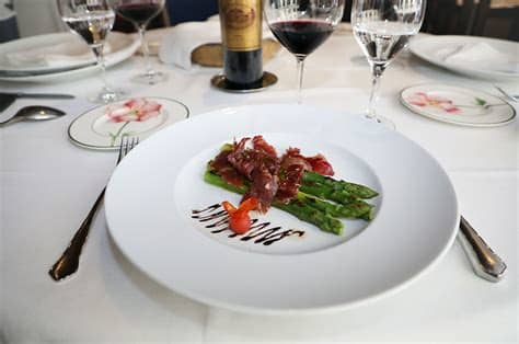 A casa canut hotel gastronòmic. A Casa Canut, la signatura de la innovació a Andorra