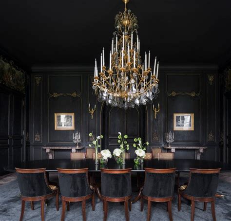 How To Get The Gothic Style In 2020 Elegant Dining Room Black