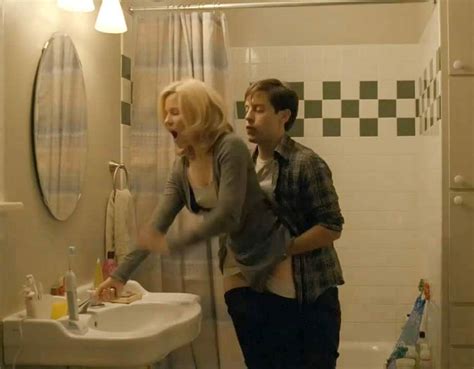 Elizabeth Banks Nude Butt Sex In The Bathroom From The Details