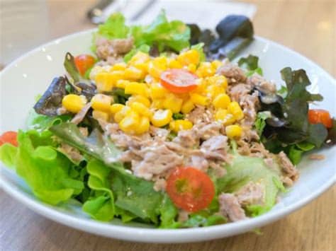Para ello, le quitamos la piel y separamos la carne de. Recetas con atún de lata económicas