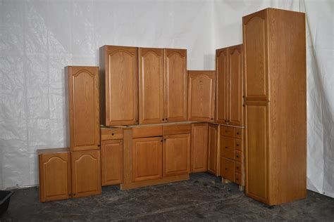 Front display glass needs installation depending on your. Frameless Oak Kitchen Cabinet Set with Black Knobs - Ben's ...