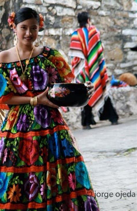 Traje Tipico De Chiapas Mexican Fashion Mexican Dresses