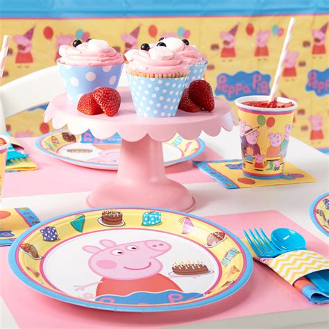 Peppa Pig Party In A Box For 8