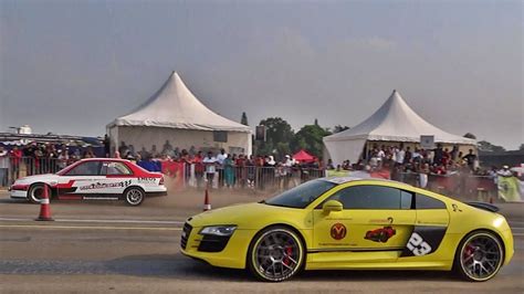Supercars Drag Race In Bangalore Vroom 2016 India Youtube