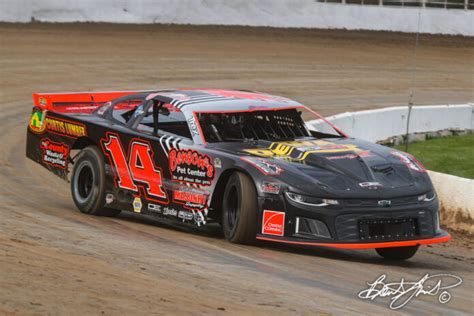 Duell Locks In Pole For Dirtcar Pro Stocks At Sdw 50 Dtd Exclusive